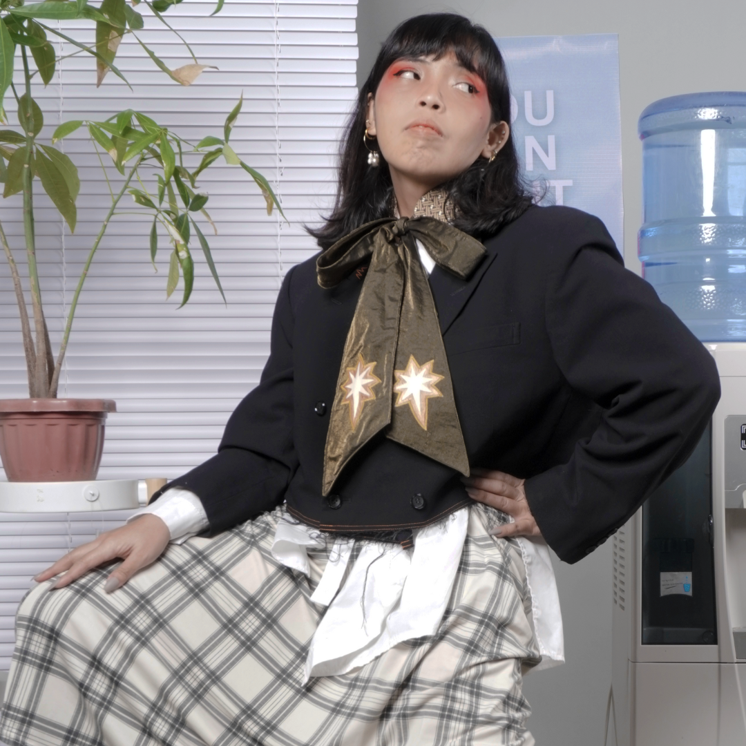 Secretary Bow - SUPERNOVA š