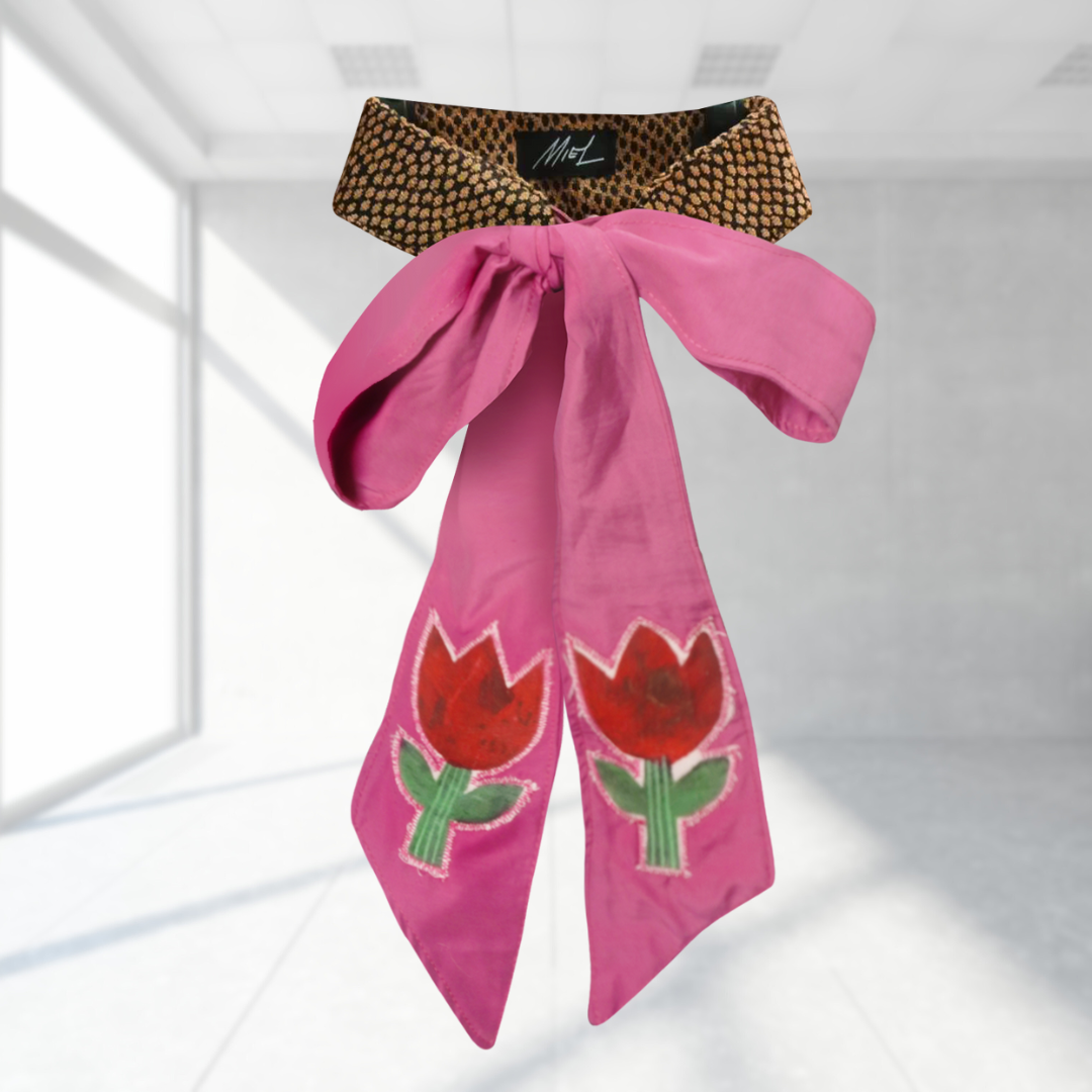 Secretary Bow - BLOOMING TULIPS š·