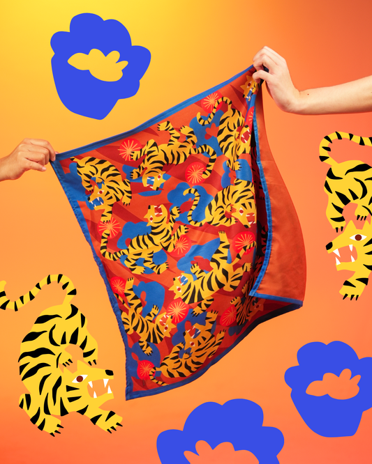 Print Mix Scarf - TOUSLING TIGERS🐅